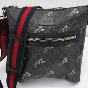 Gucci Supreme Tiger Web Strap Front Zip Messenger Bag Printed GG Coated 474137